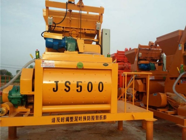 怎樣調(diào)試混凝土攪拌機(jī)設(shè)備呢？
